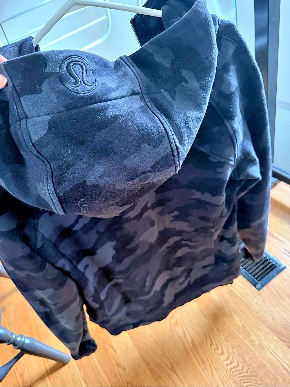 lululemon scuba hoodie *Nulu Camo Black & grey - Picture 2 of 2